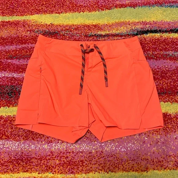 Title Nine Incrediboardie Board Shorts 2.5" - Picture 6 of 8